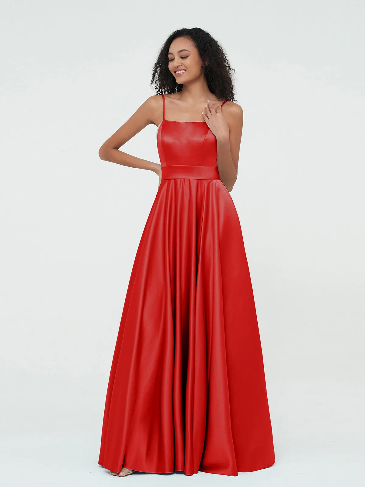 A-ligne Bretelles Spaghetti Robes Maxi en Satin Rouge Grande Taille