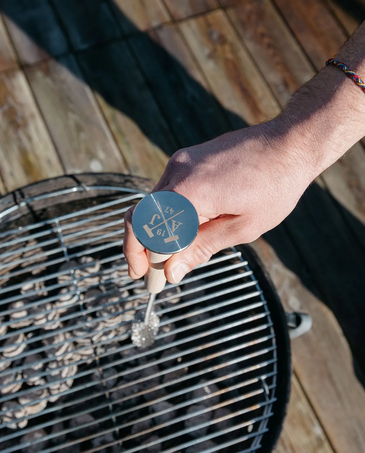 Brosse de nettoyage pour barbecue