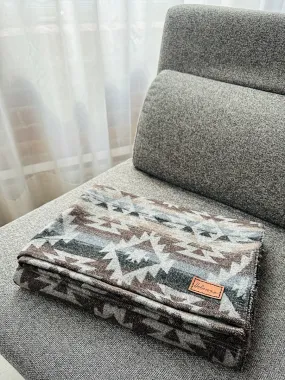 Couverture - Jeté en laine à motif boho aztèque